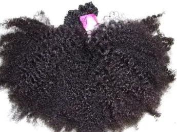 Afro kinky natuurlijk gekleurde handgemaakte weave Afro kinky natuurlijk gekleurde handgemaakte weave